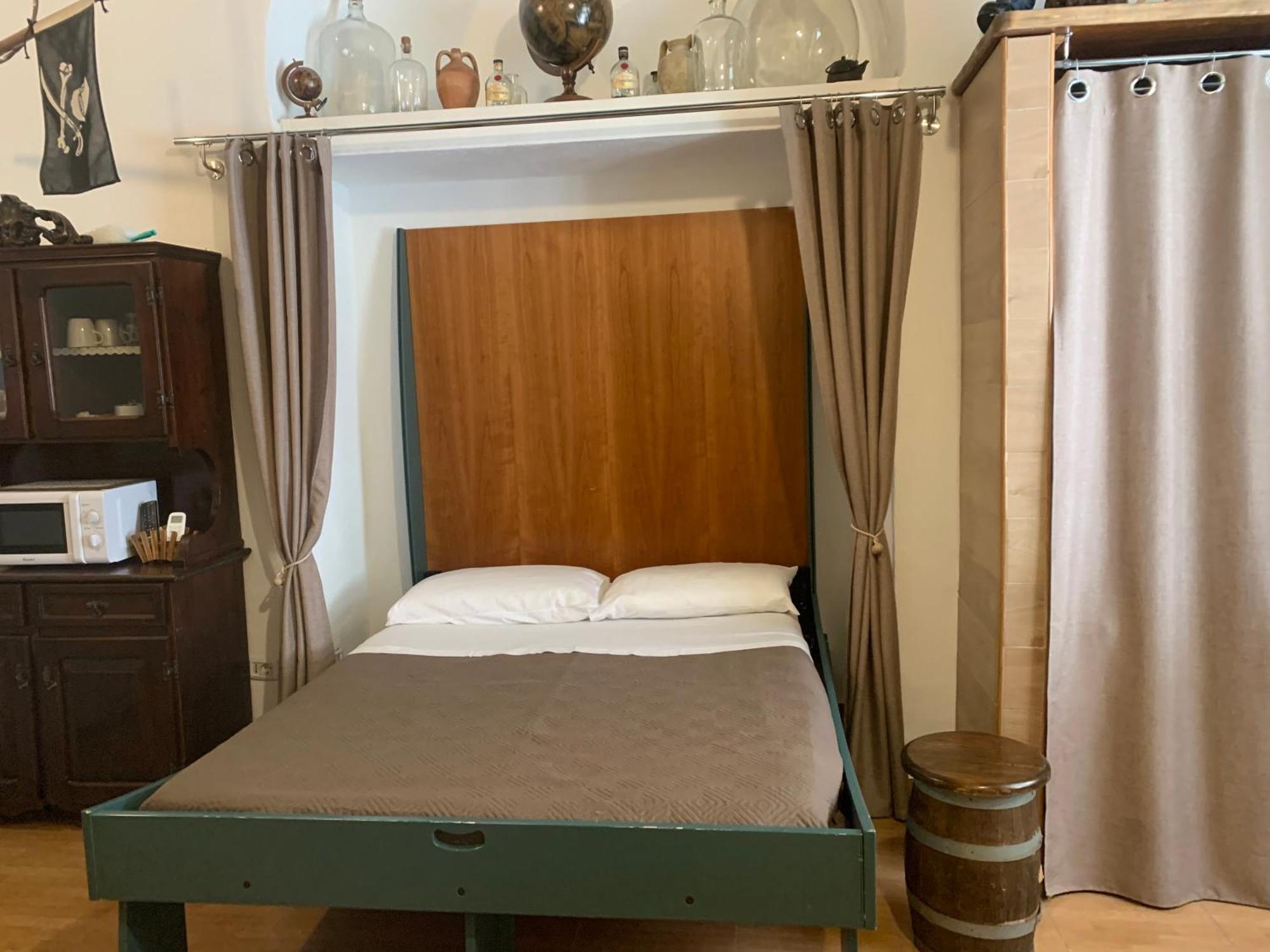 Ferienwohnung La Tana Dei Pirati 2 Neapel Exterior foto
